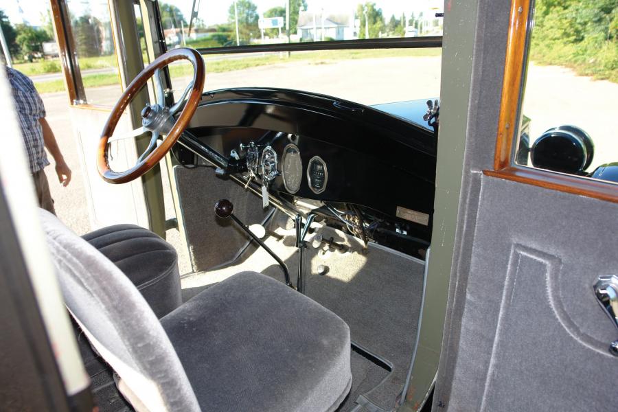  Buick Master Country Club Coupe 1924 года  (фото 3 из 4)